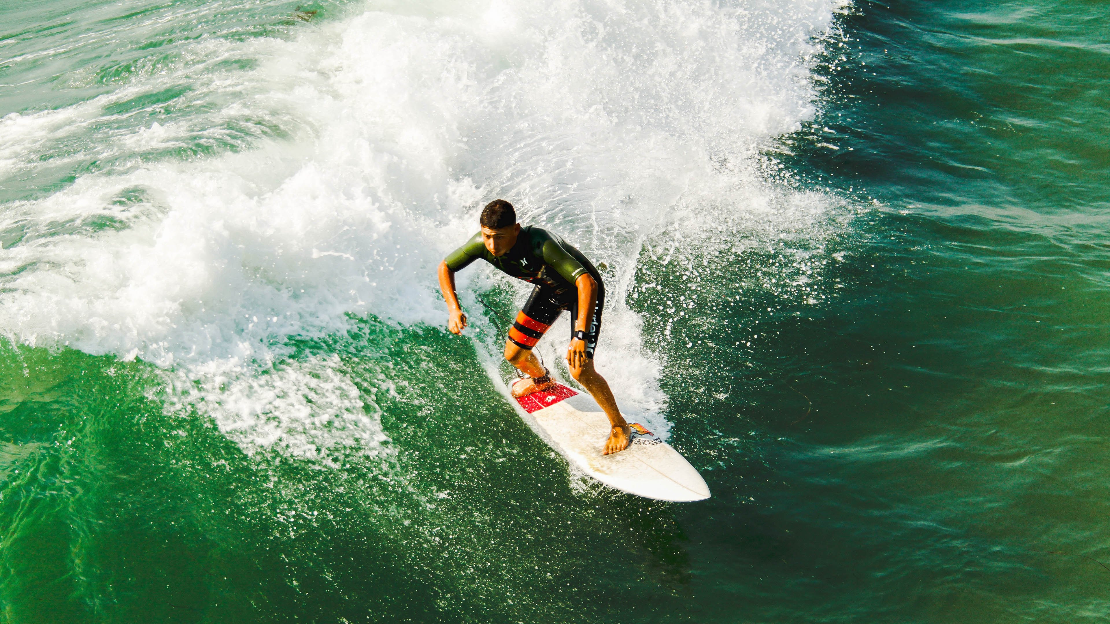 “校园足球推行多样化比赛形式，激发青少年兴趣”，校园足球开展现状及对策