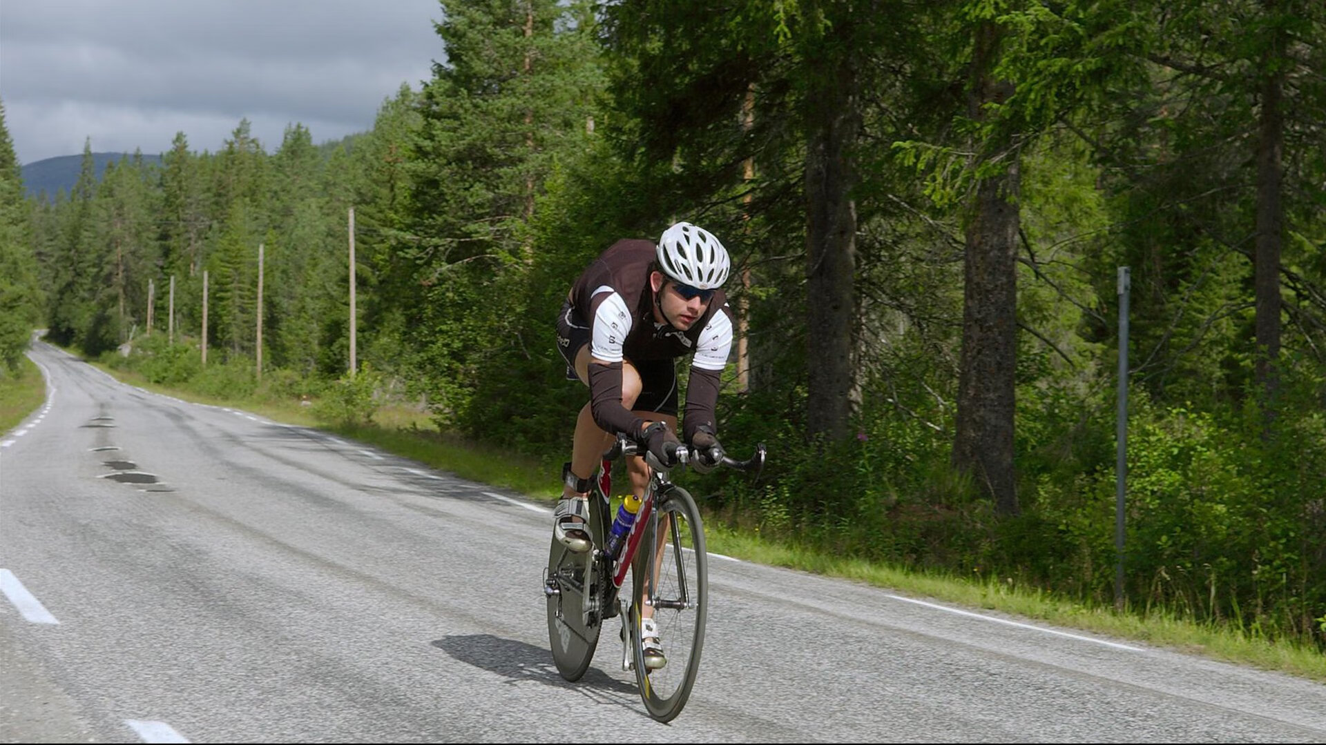 开云电竞-逆风翻盘：他们如何在逆境中取得突破，逆风翻盘的人都有这个特点